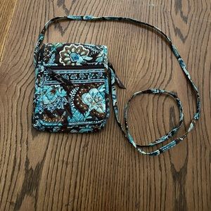 Vera Bradley crossbody purse